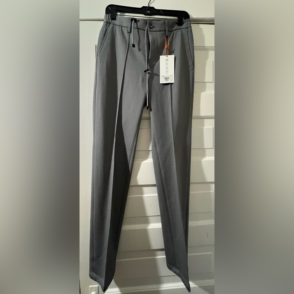 NWT Men Daniel Hechter Pants
Grey